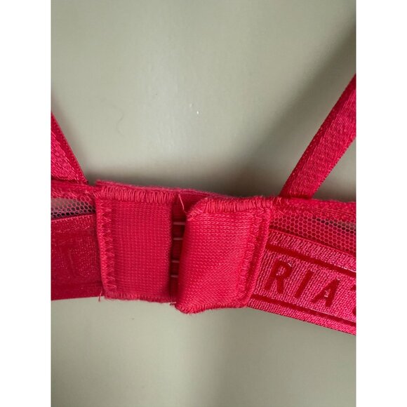 Women's Victoria's Secret Lace High Neck Bra, size 34C - Picture 10 of 14